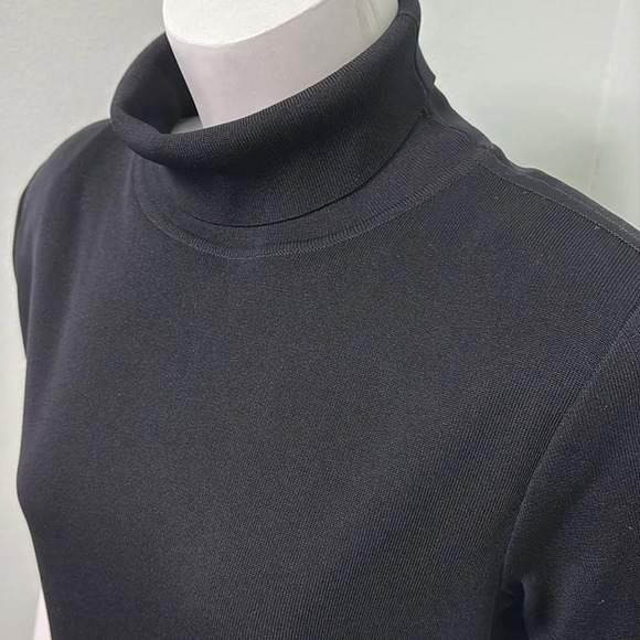 MISOOK Wrinkle Resistant Black Short Sleeve Turtleneck Sweater, Medium - Picture 4 of 6